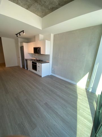 For Lease - 195 mccaul Street Unit# 707, Toronto, Ontario - Photo 3