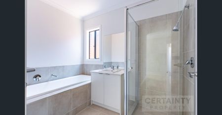 Brand New Family Home in Prime Tarneit! - Photo 3