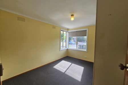 23 Simpson Street, Thomastown. - Photo 4