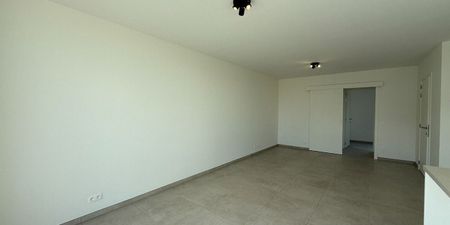 Appartement te huur in Izegem voor € 750 met 1 slaapkamer - Photo 2