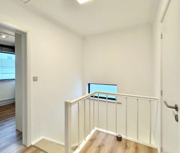 GERENOVEERDE WONING MET TUIN & GARAGE - Photo 2