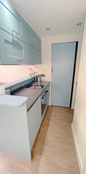 Studio to rent - Photo 1