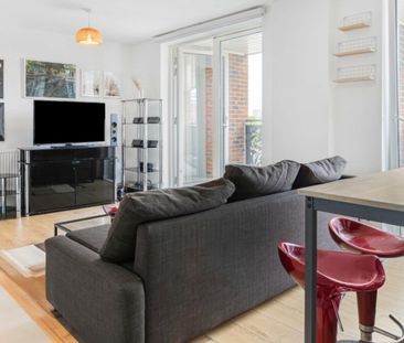 1 Bed Flat, Keir Hardie, E16 - Photo 2
