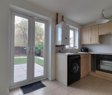 2 bedroom semi-detached house to rent - Photo 6