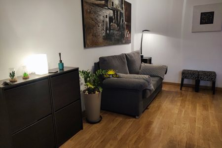 PENTHOUSE RENTAL, 2 BEDROOMS AND 1 BATHROOM - Photo 2