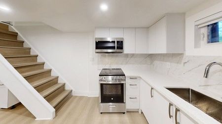 For Lease - 19 Hawthorne Road Unit# Lower, Toronto, Ontario - Photo 4