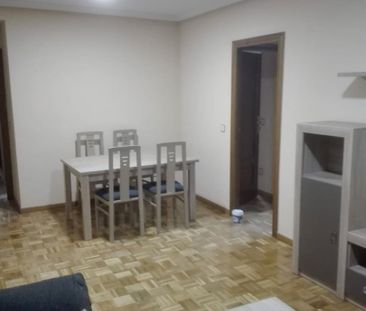 Piso de alquiler en Carmelitas - Photo 2