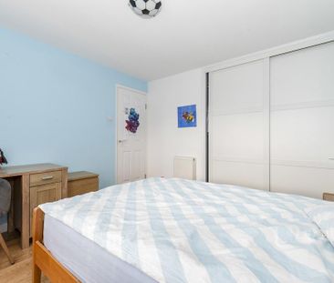 4 bedroom detached house to rent - Photo 6