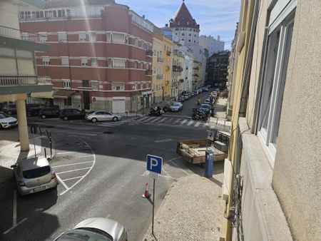 Rua Doutor António Martins, Lisbon, Lisbon 1070-093 - Photo 4