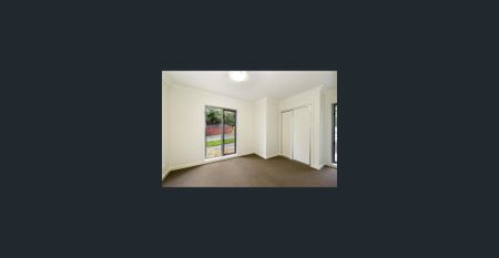 Light, Low-Maintenance Living in a Prime Mitcham Location - Photo 2