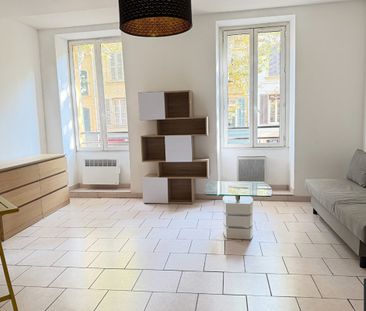 GRAND STUDIO MEUBLE DE 32.50 M² AU CENTRE VILLE - Photo 1