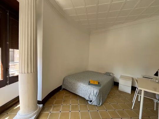 Carrer de Jonqueres, Barcelona, Catalonia 08003 - Photo 1