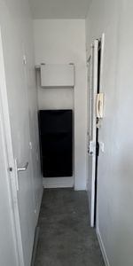 Location Appartement 1 pièce 18m² ST MAUR DES FOSSES 94100 - Photo 4
