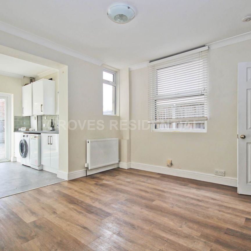 Price £2,100 pcm - Available 09/12/2025 - Unfurnished - Photo 1