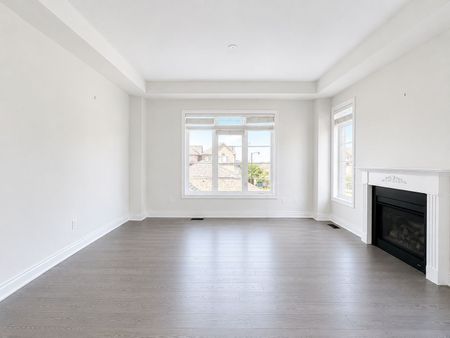 For Lease - 23 Clara May Avenue, East Gwillimbury, Ontario - Photo 5