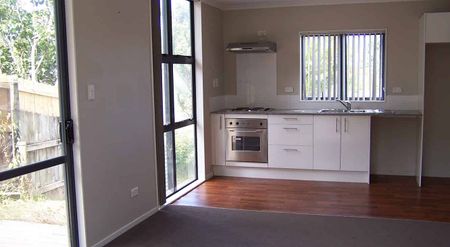 Freshly painted cosy 3BR Massey Home w/ Deck! - Photo 3