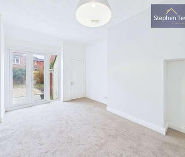 Beverley Grove, Blackpool, FY4 - Photo 1
