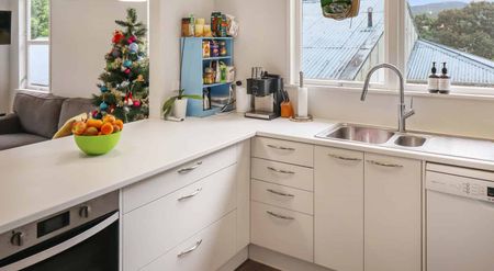 Stokes Valley Living - Photo 3