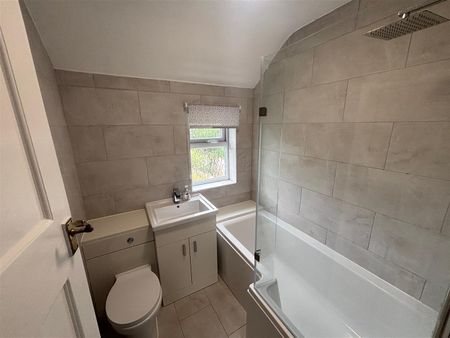 Moorfield Drive, Parkgate - Photo 3