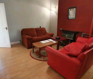 4 bedroom house of multiple occupation to rent - Photo 2