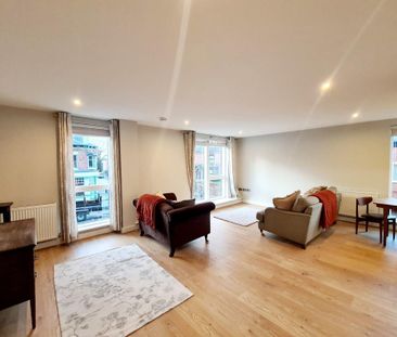 2 bedroom flat to rent - Photo 1