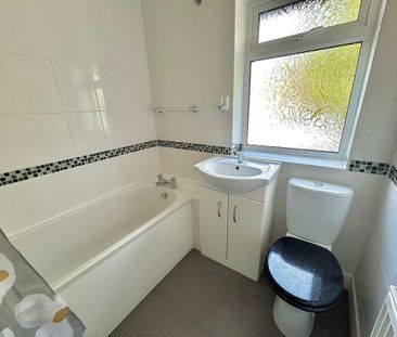 2 bedroom terraced house to rent - Photo 6