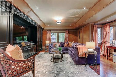 15 CASTLE FRANK CRESCENT - Photo 3