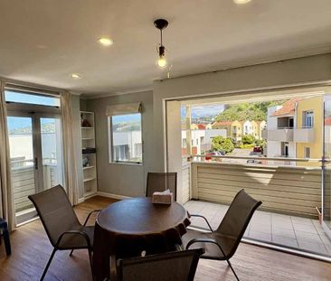 Sunny Townhouse in Greta Point - Photo 3