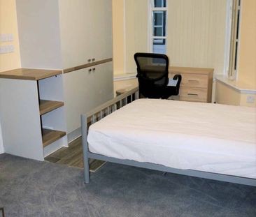 Gold Studio - Photo 5