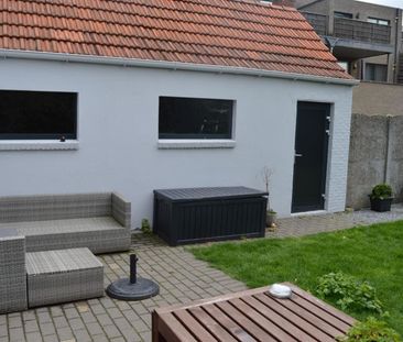 TE HUUR: gelijkvloers appartement met 2 slaapkamers en tuintje! - Foto 2