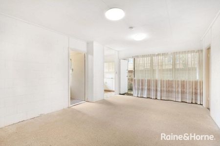 2/103 Indooroopilly Road, Taringa, QLD 4068 - Photo 2