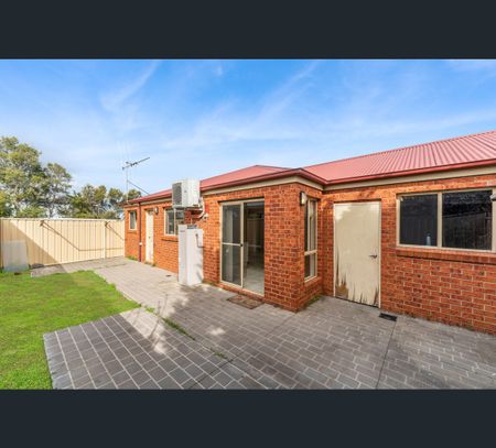 1B Craig Street, Long Gully, Vic 3550 - Photo 3