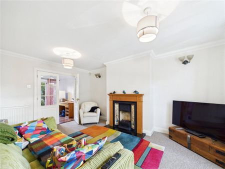 3 bedroom terraced house to rent - Photo 2