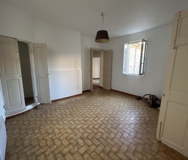 SOMMIERES CENTRE PIETONS - Loft de 78.48m² au 2ème étage - Photo 4