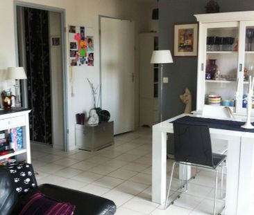 Location Appartement 4 pièces 64m² - Photo 5