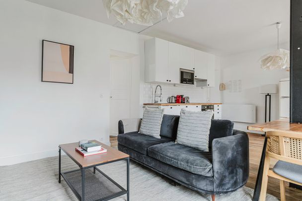 Rue du Rocher - Photo 1