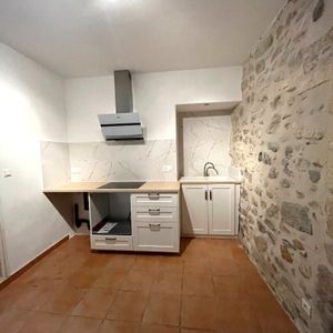 BOULBON - Maison de village avec jardin en face., - Photo 2