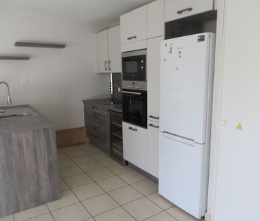 Location Appartement 3 pièces 63m² - Photo 2