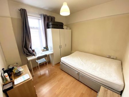 5 bedroom terraced house to rent - Photo 5