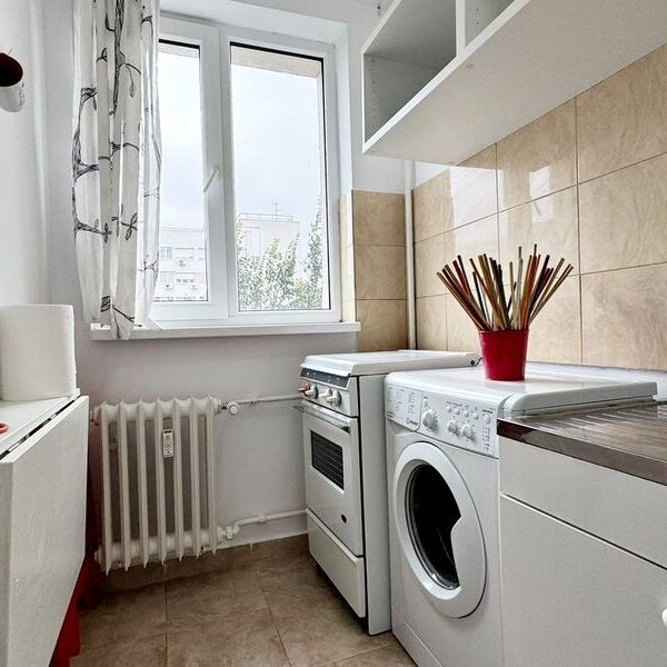 Drumul Taberei / Metrou Favorit Bld 1 Mai Garsoniera moderna - Fotografie 1