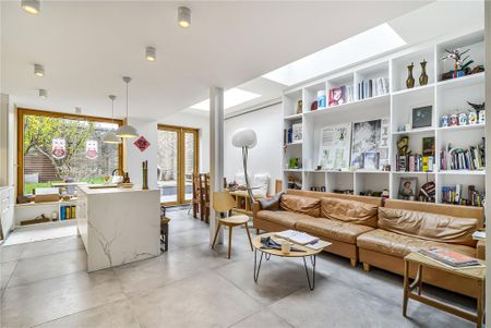 4 bedroom terraced house to rent - Photo 5