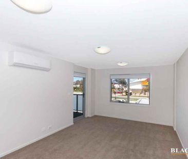 Times Square - Photo 1