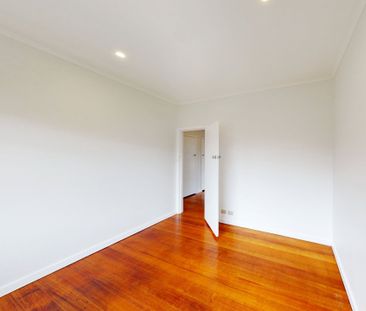 24 Reading Avenue, Balwyn North - Photo 2