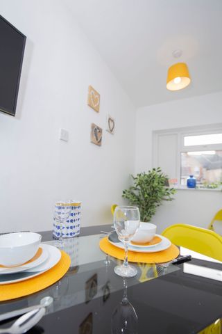 Duke Street, Nuneaton, CV11 5PY - Photo 2