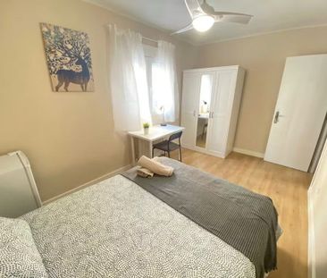 Calle de Pico de Alba, Madrid, Community of Madrid 28053 - Foto 4