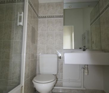 Location Appartement 1 pièce 23m² - Photo 2