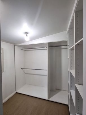 Three bedrooms Townhouse for Rent - Photo 1