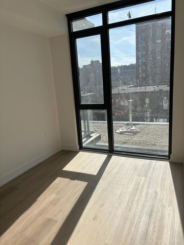 For Lease - 1 Jarvis Street Unit# 502, Hamilton, Ontario - Photo 4