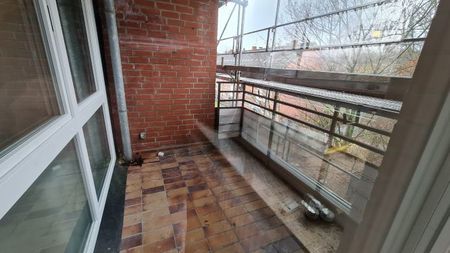 Erstbezug nach Sanierung - geräumige 2 Zimmer Wohnung mit Balkon - Foto 4