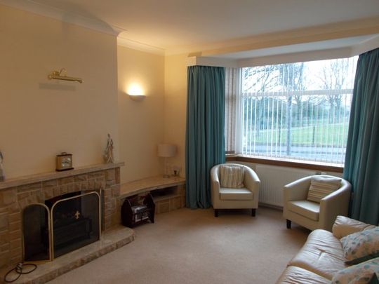 6 Braeside Place, AB15 7TU, Aberdeen - Photo 1